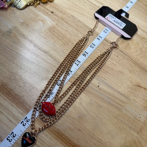 Juicy Couture Layered Necklace With Heart & Lips Charms In Rose Gold-Tone Metal - Picture 8 of 9